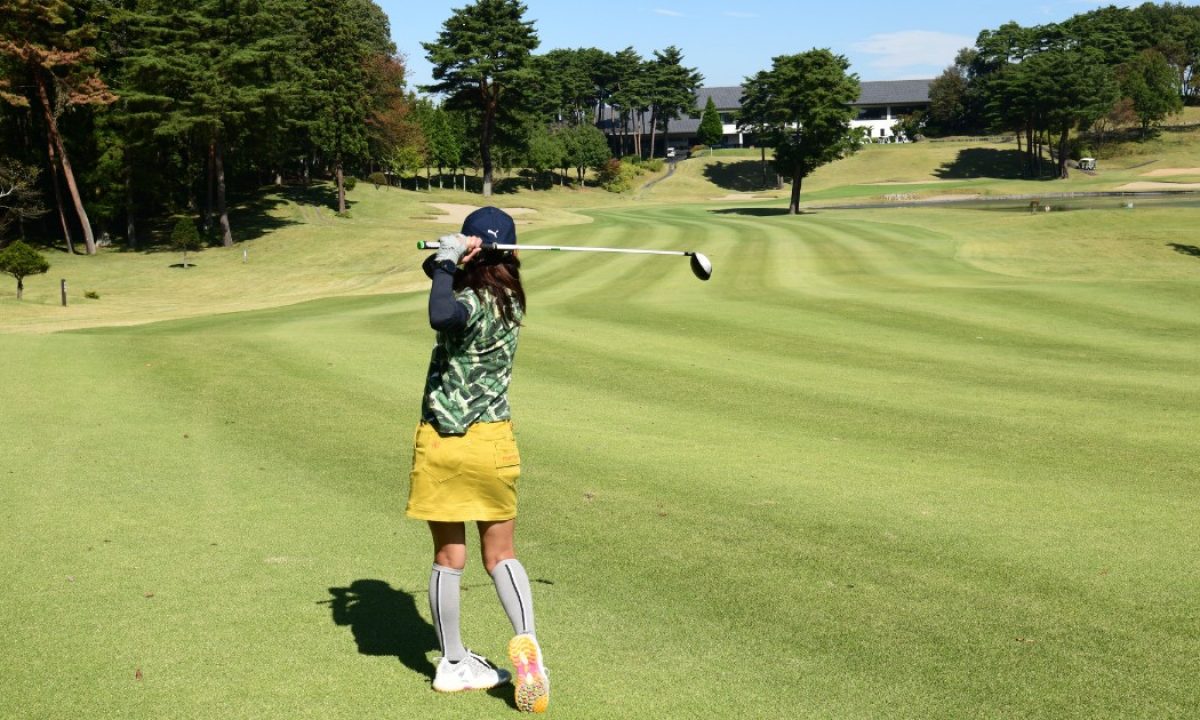40代ゴルフ女子 春のゴルフファッション - ゴルフドゥ｜ゴルフ豆知識