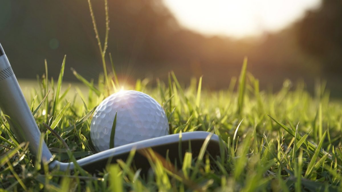 夏ラフの攻略法 | ゴルフ豆知識 | ゴルフドゥ